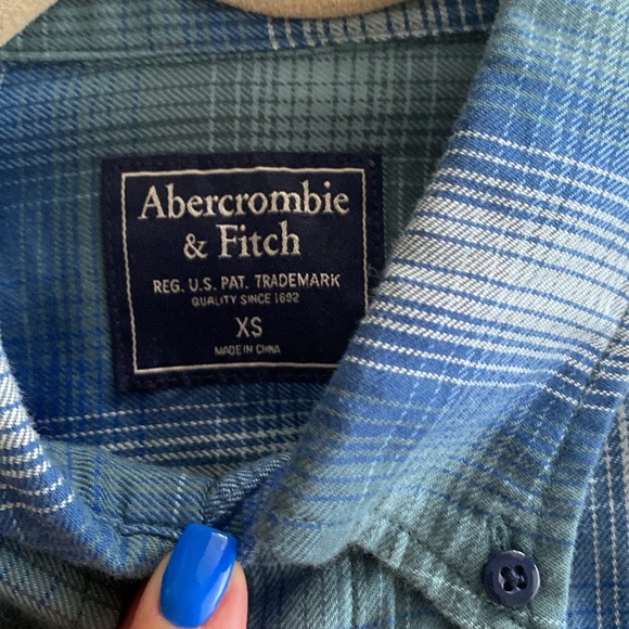 Abercrombie & Fitch Button Down Shirt Checkers - Picture 4 of 4